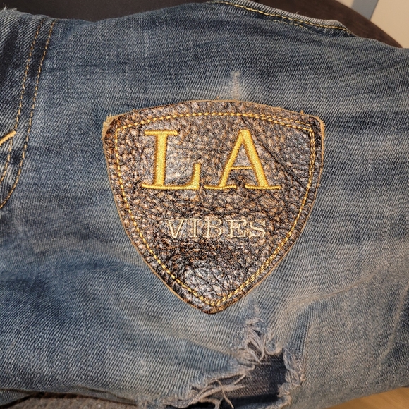 Custom embroidery 4 x 4 inch embroidery, multiple hoodie sizes, message me - Picture 9 of 16